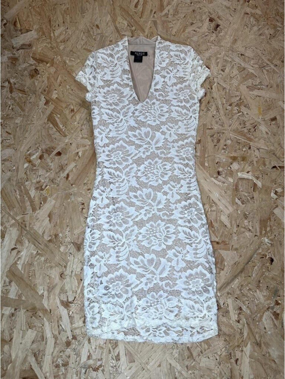 Joe & Elle White Lace Bodycon Dress Womens Small Nude Lining V-Neck Cap Sleeve